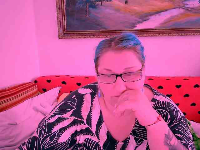 MarryBigBoobs1 webcam