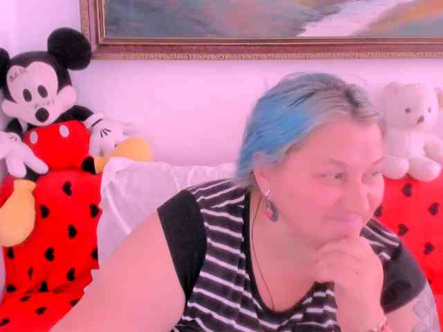 Marryaxx webcam