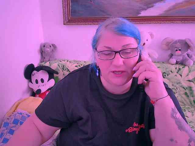 MarryBigBoobs1 webcam