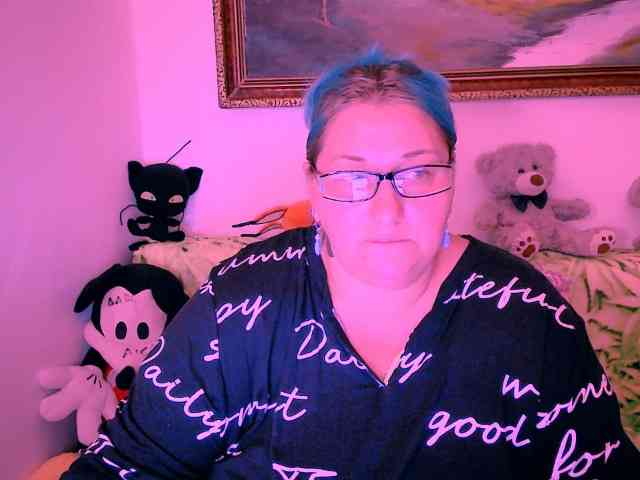 MarryBigBoobs1 webcam