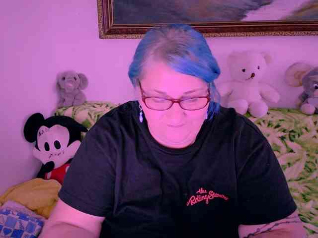 MarryBigBoobs1 webcam