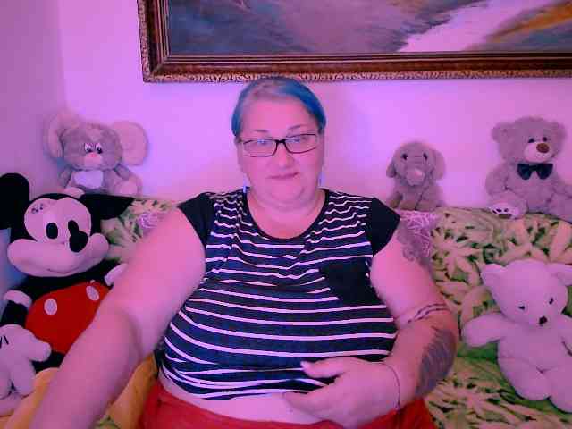 MarryBigBoobs1 webcam