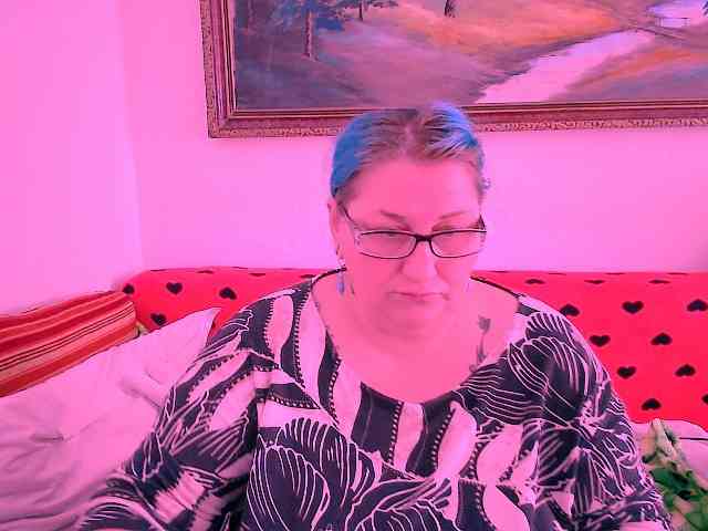 MarryBigBoobs1 webcam