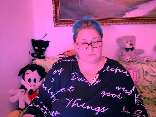 MarryBigBoobs1 webcam
