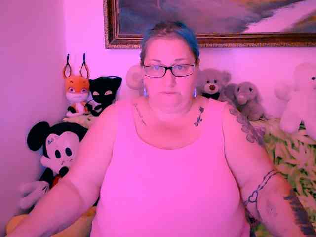 MarryBigBoobs1 webcam