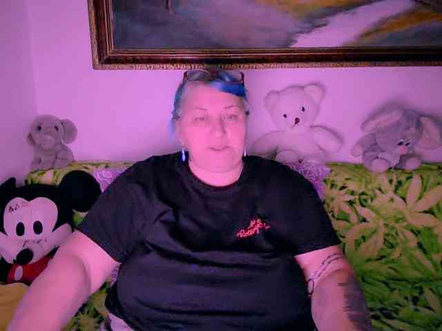 MarryBigBoobs1 webcam