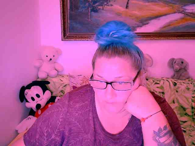 MarryBigBoobs1 webcam