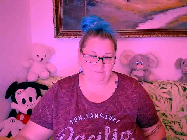 MarryBigBoobs1 webcam