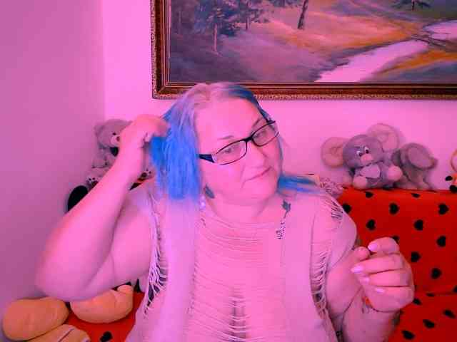 MarryBigBoobs1 webcam