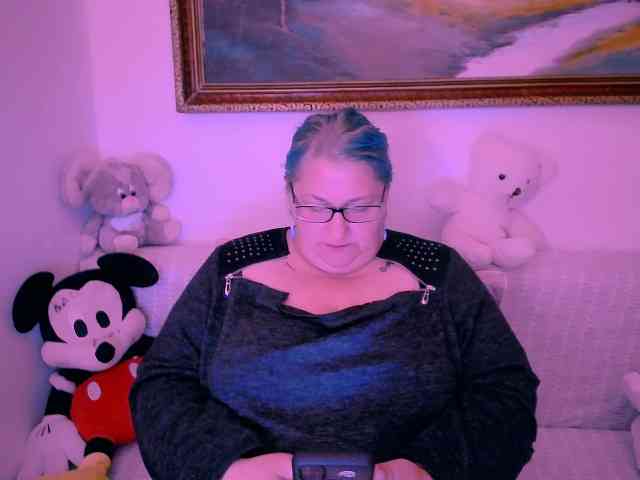 MarryBigBoobs1 webcam