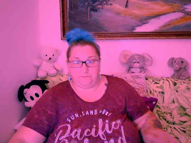 MarryBigBoobs1 webcam