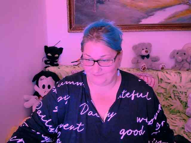 MarryBigBoobs1 webcam