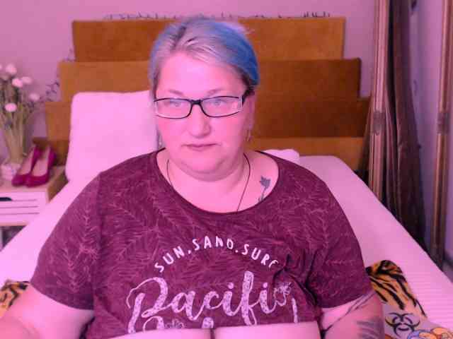 Marryaxx webcam