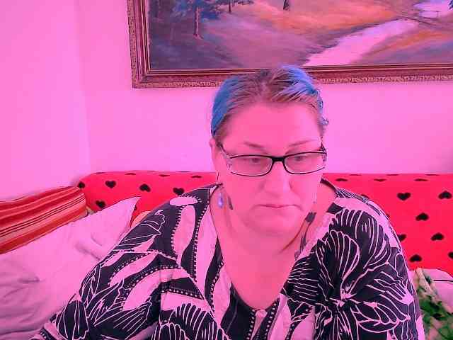 MarryBigBoobs1 webcam
