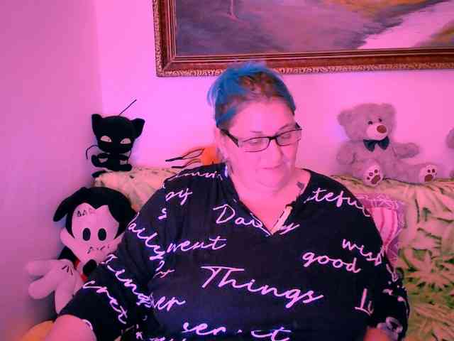MarryBigBoobs1 webcam