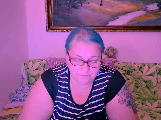 MarryBigBoobs1 webcam