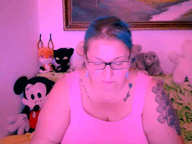 MarryBigBoobs1 webcam