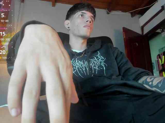 david-huge david-huge