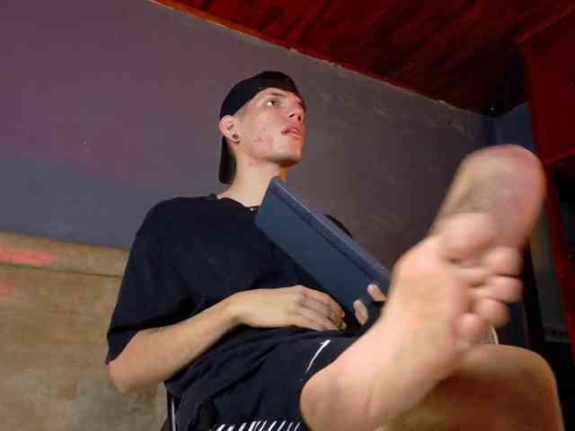 david-huge david-huge