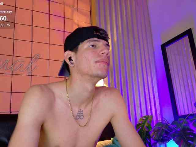 david-huge david-huge