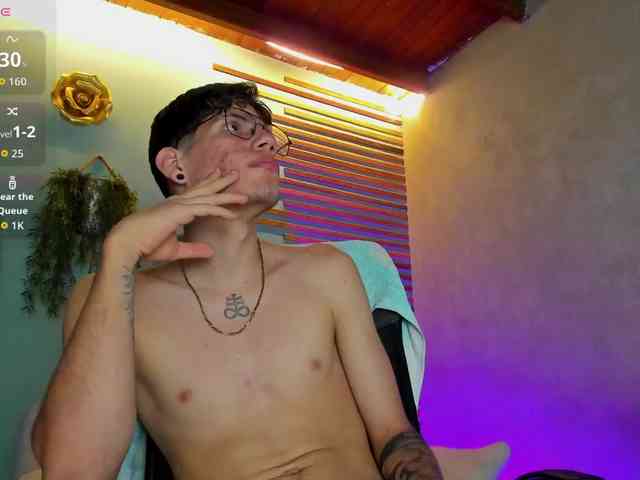 david-huge david-huge