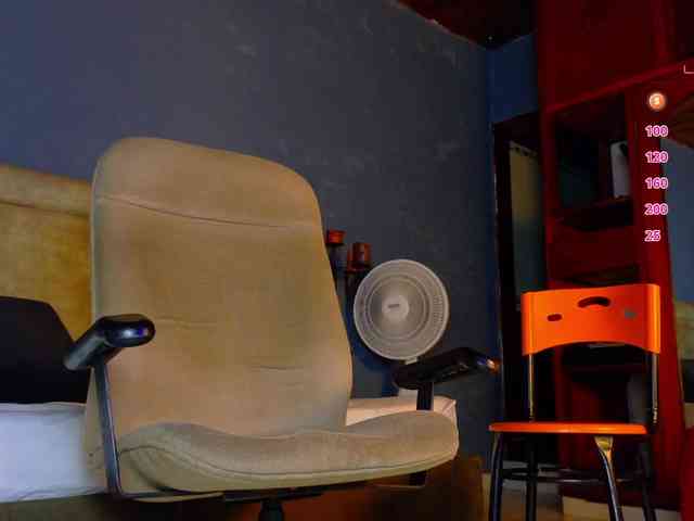 david-huge david-huge