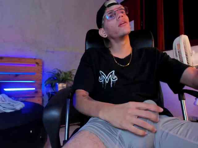 david-huge
