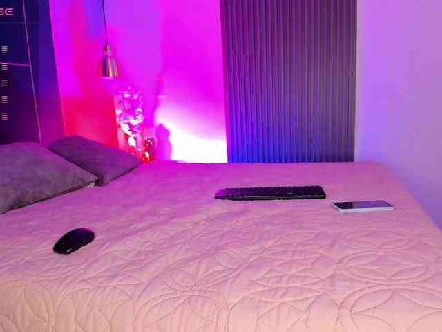 VicttoriaSantini webcam