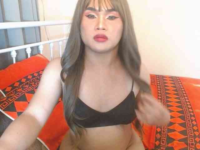 JustineBigCUM1