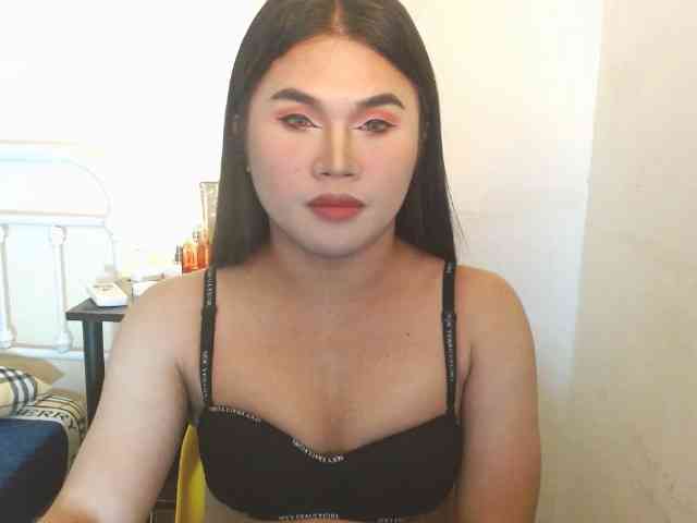 JustineBigCUM1 Live Webcam on BongaCams