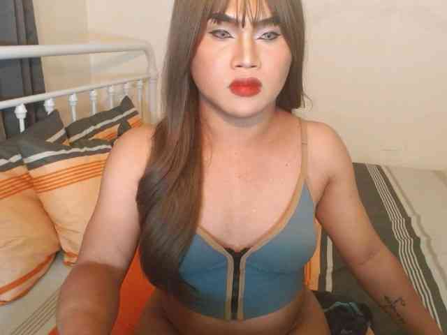 JustineBigCUM1
