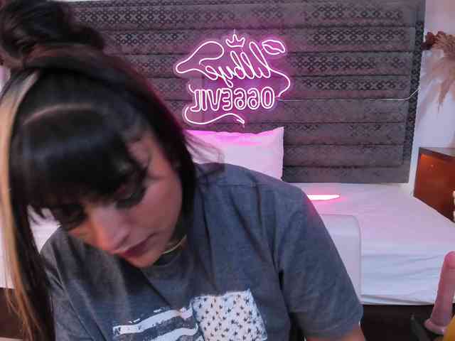 Lilbye066evil Live Webcam on BongaCams