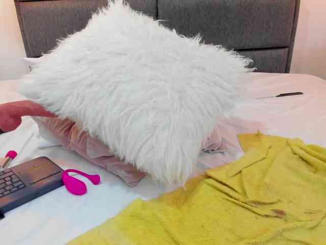SilvanaCruz webcam
