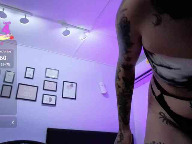 Lana01 webcam