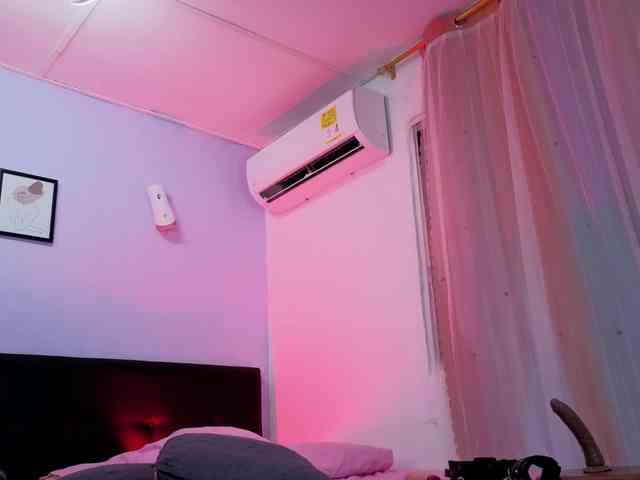 Lana01 webcam