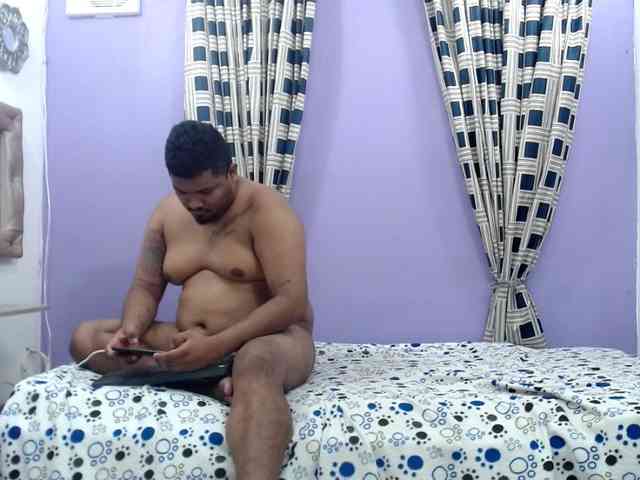 couplesexlatin69 webcam