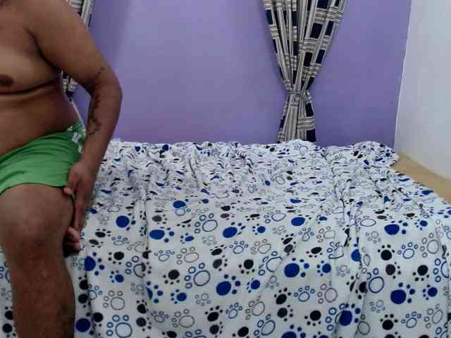 couplesexlatin69 webcam