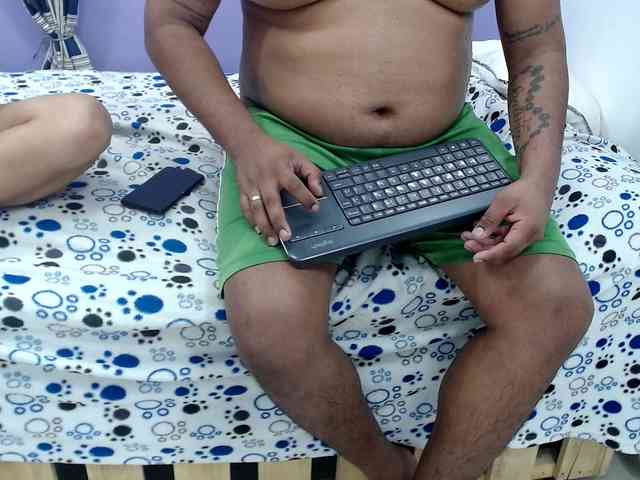 couplesexlatin69 webcam