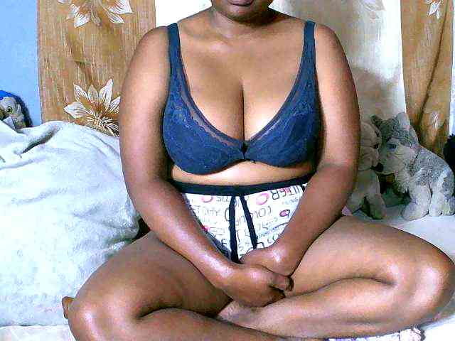 Elisahh webcam