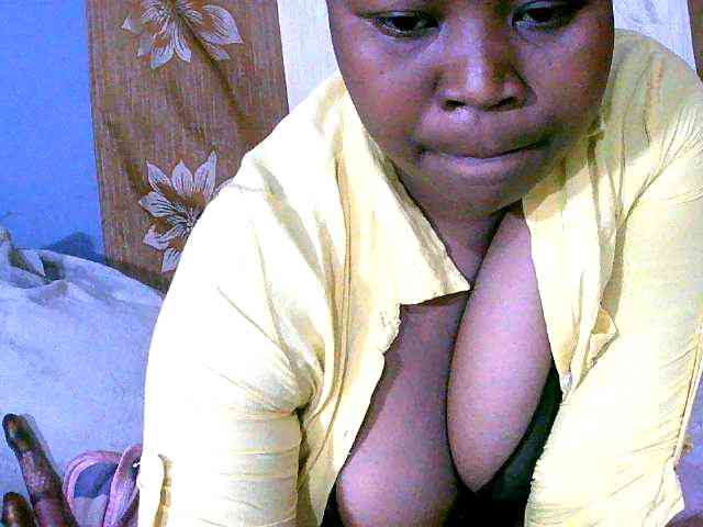 Elisahh webcam