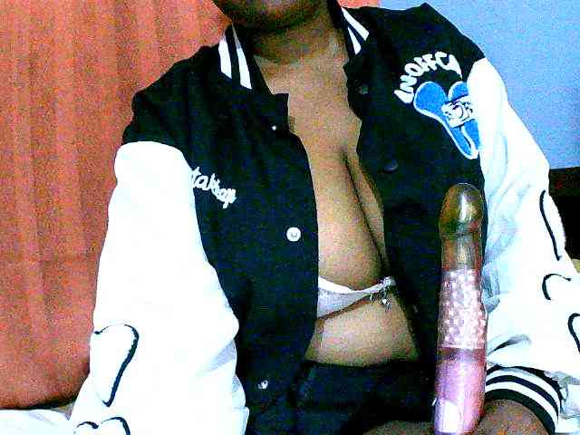 Elisahh webcam