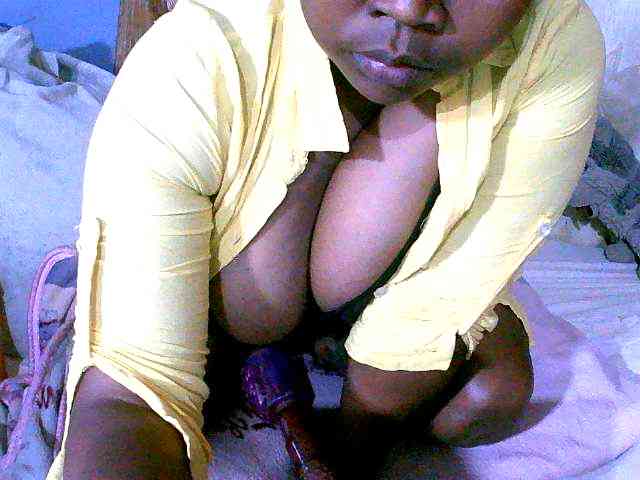 Elisahh webcam