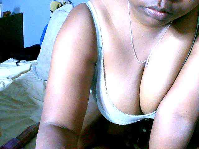 Elisahh webcam