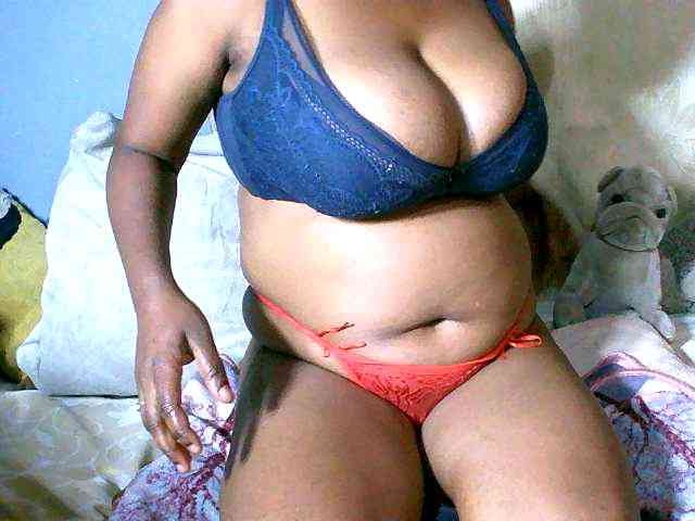 Elisahh webcam