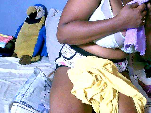 Elisahh webcam