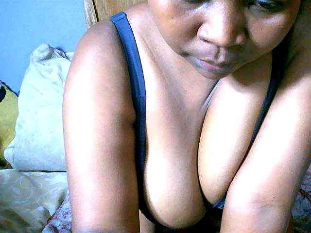 Elisahh webcam