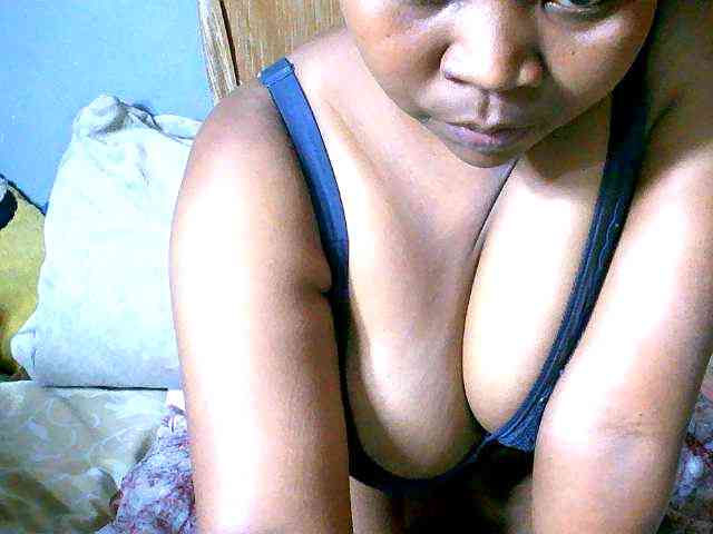Elisahh webcam