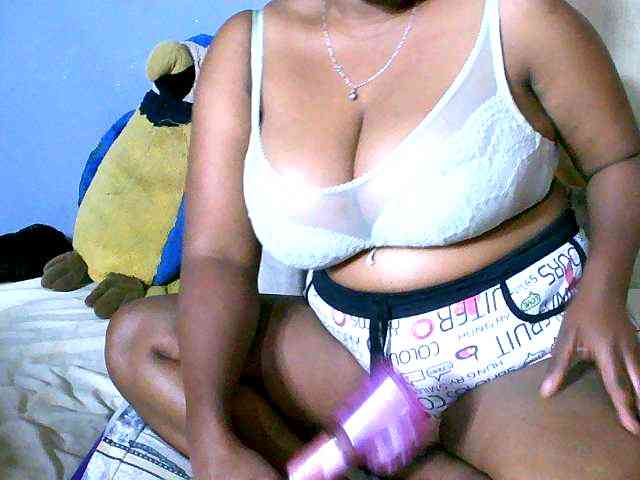 Elisahh webcam