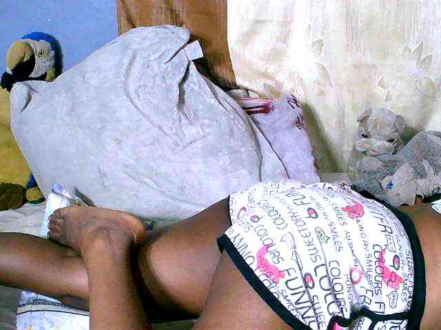 Elisahh webcam