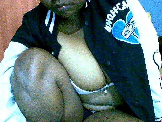Elisahh webcam